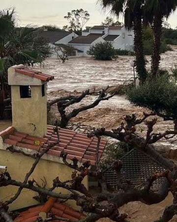 Castellón en Alerta Roja: Rescate Urgente de Personas en Tejados, Casas y Vehículos, y Cierre de Centros Comerciales